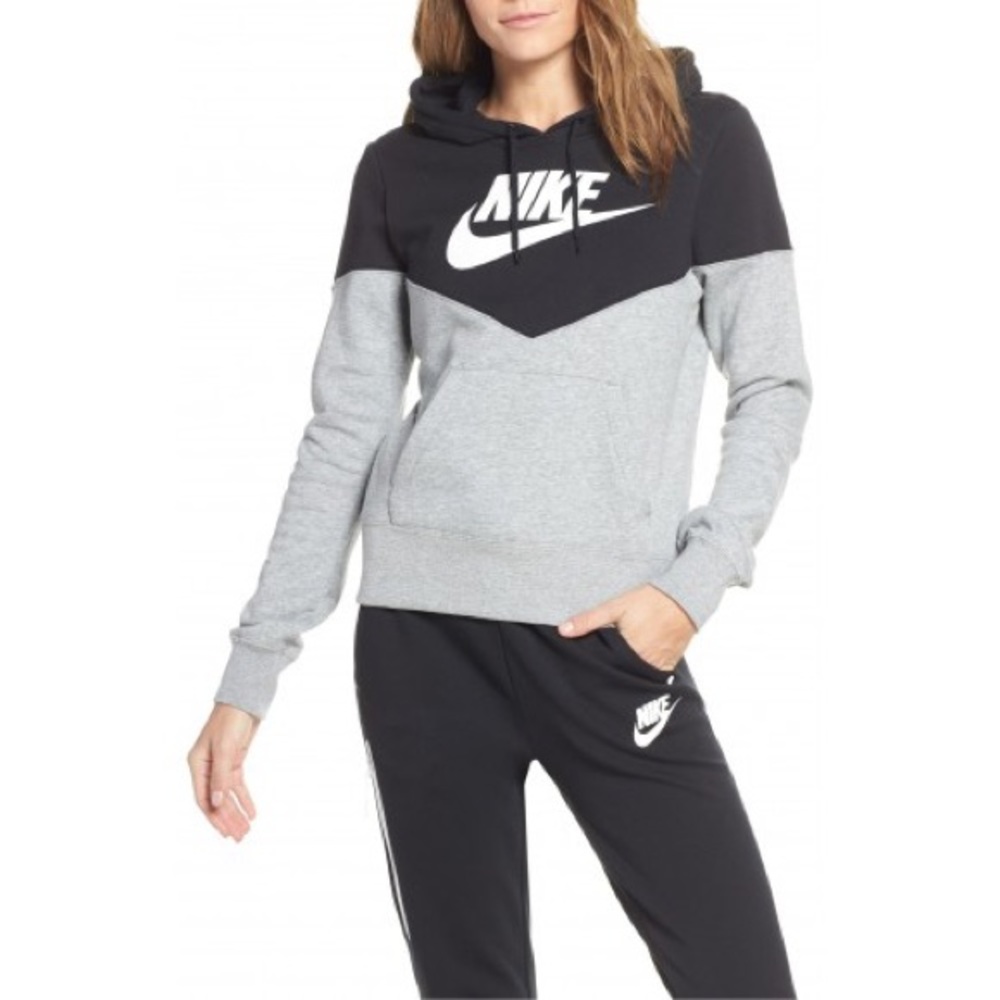 NIKE WOMENS HERITAGE FLEECE PULL OVER HOODIE